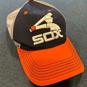 Pair of University of Illinois Hats